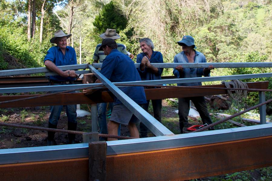 building-a-wilderness-lodge-queensland-eco-accommodation